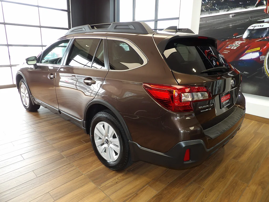 Used 2019 Cinnamon Brown Pearl Subaru 2.5i Premium image 8