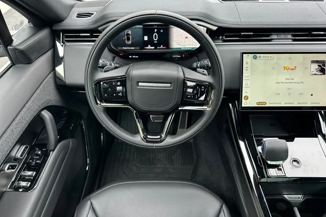 New 2026 Borasco Grey Land Rover Dynamic SE image 13
