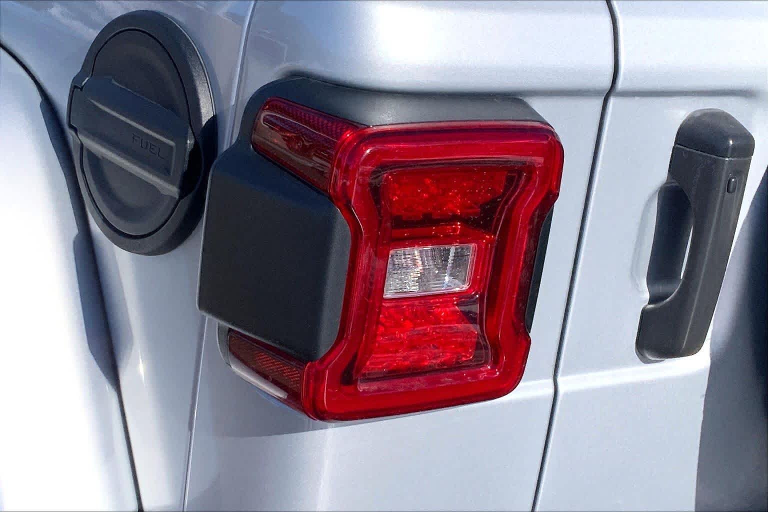 2022 Jeep Wrangler Unlimited Rubicon 392 - Photo 37