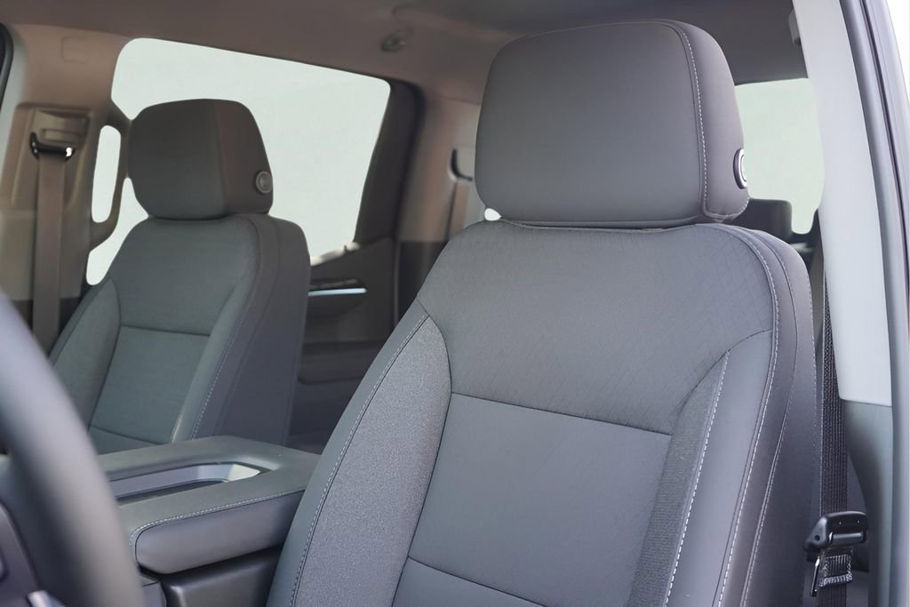 New 2026 Sterling Metallic GMC Elevation image 11