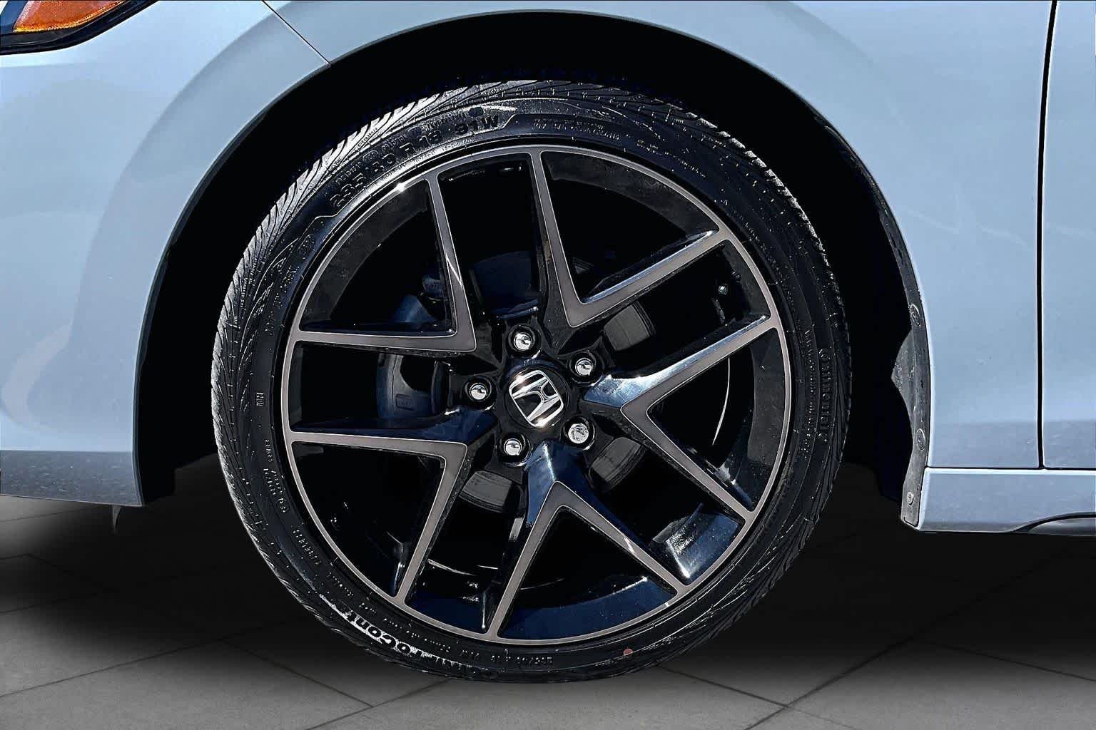 Used 2024 Sonic Gray Pearl Honda Sport Touring image 11