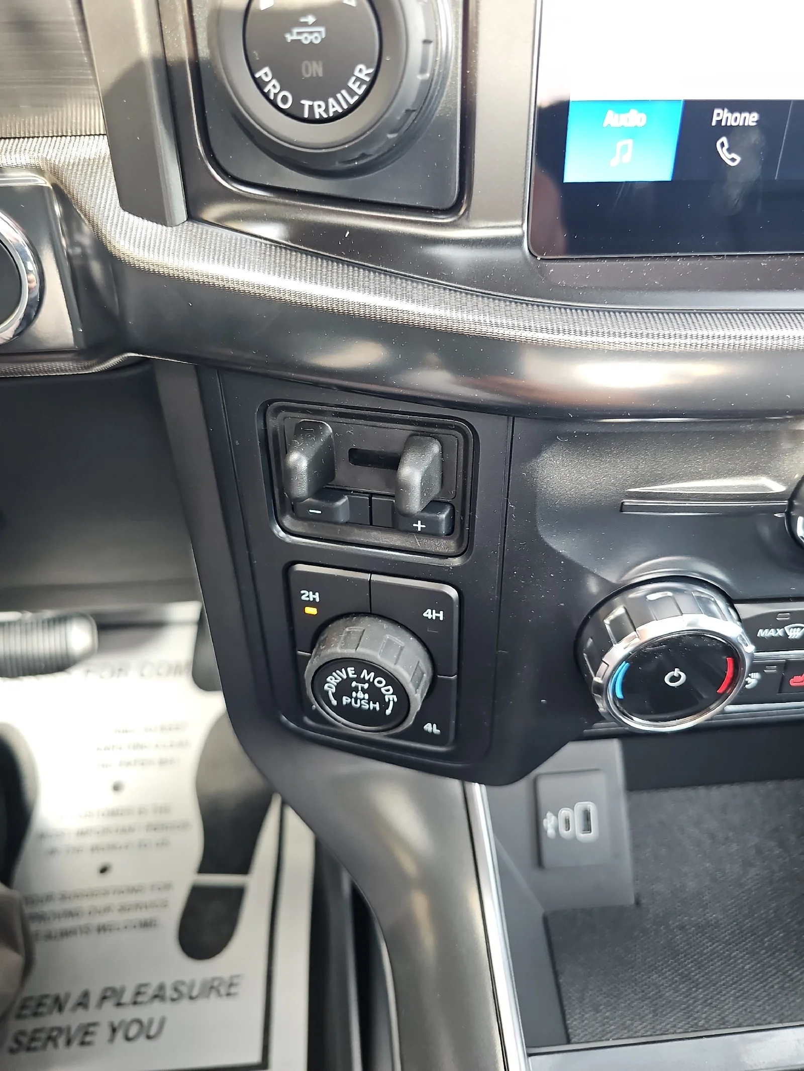New 2026 Star White Metallic Tri-Coat Ford Lariat® image 25