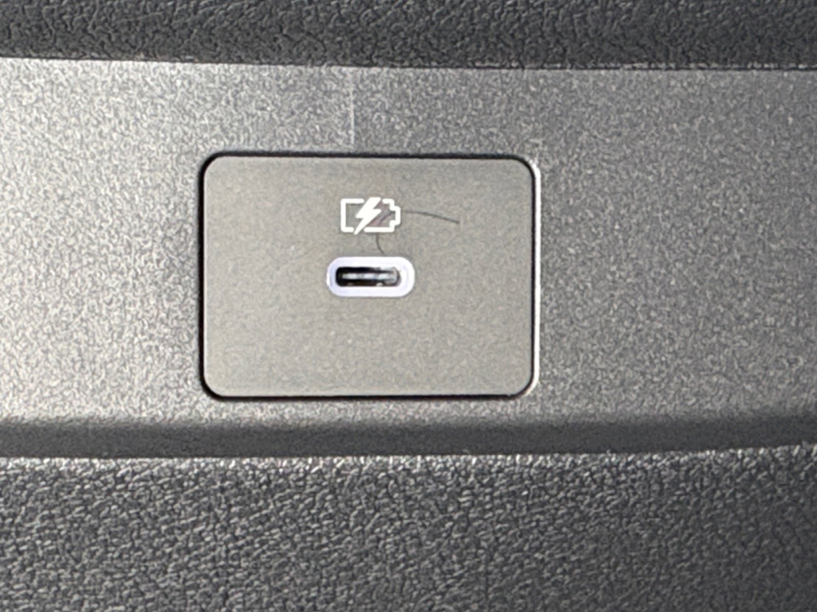 2026 Nissan Sentra SR - Photo 31