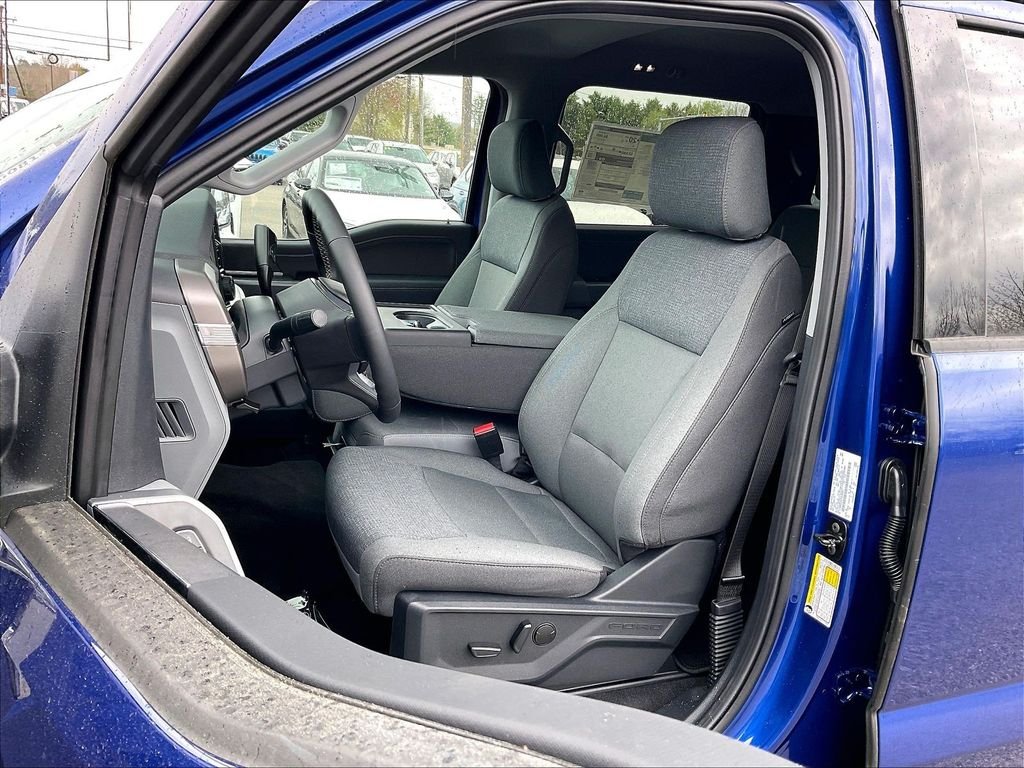 New 2026 Blue Metallic Ford XLT image 11