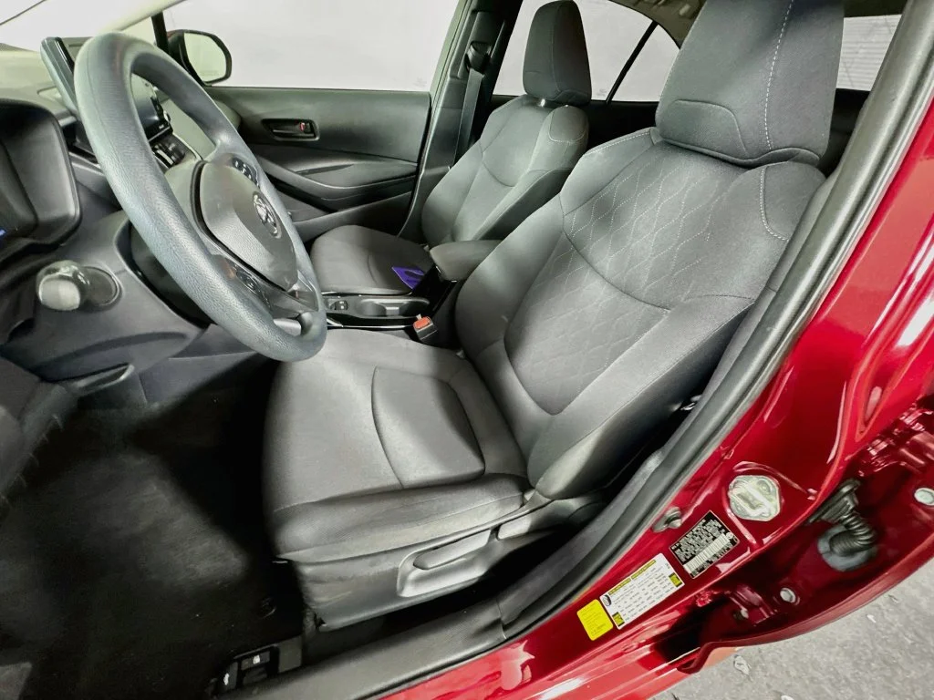 Used 2022 Red Toyota LE image 21