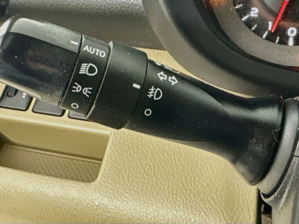 Used 2009 Sandy Beach Metallic Toyota Limited image 13
