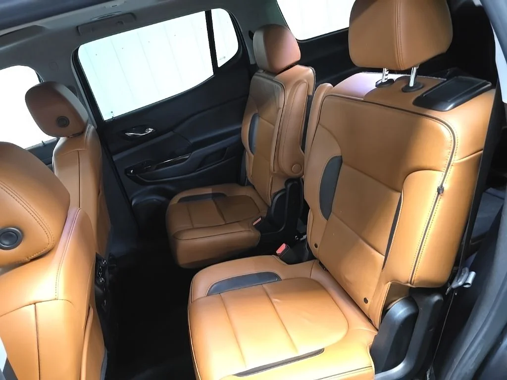 Used 2020 Black GMC AT4 image 35