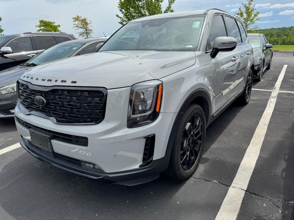 Used 2021 Gray Kia SX image 3