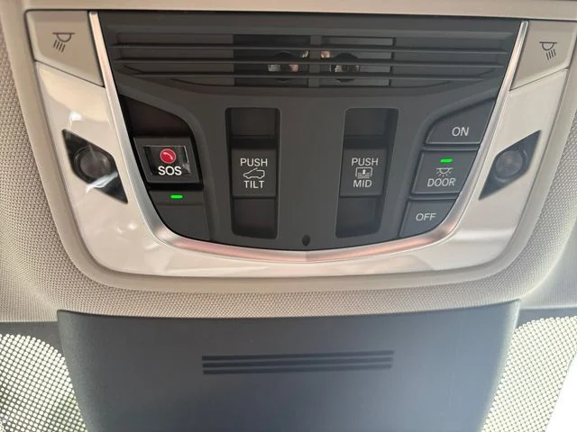 New 2026 Majestic Black Pearl Acura  image 28
