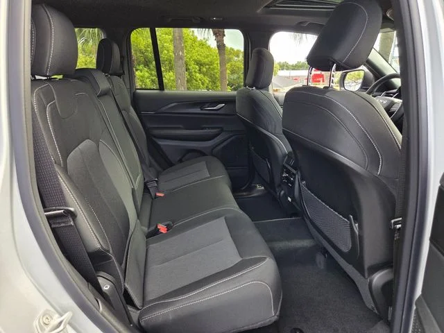 New 2026 Silver Zynith Jeep Laredo X image 17