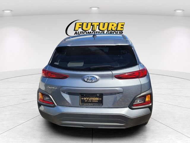 Used 2019 Silver Hyundai SE image 4