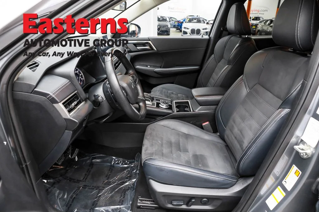 Used 2024 Gray Mitsubishi SE image 14