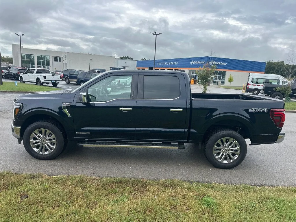 New 2026 Blue Ford Lariat image 8