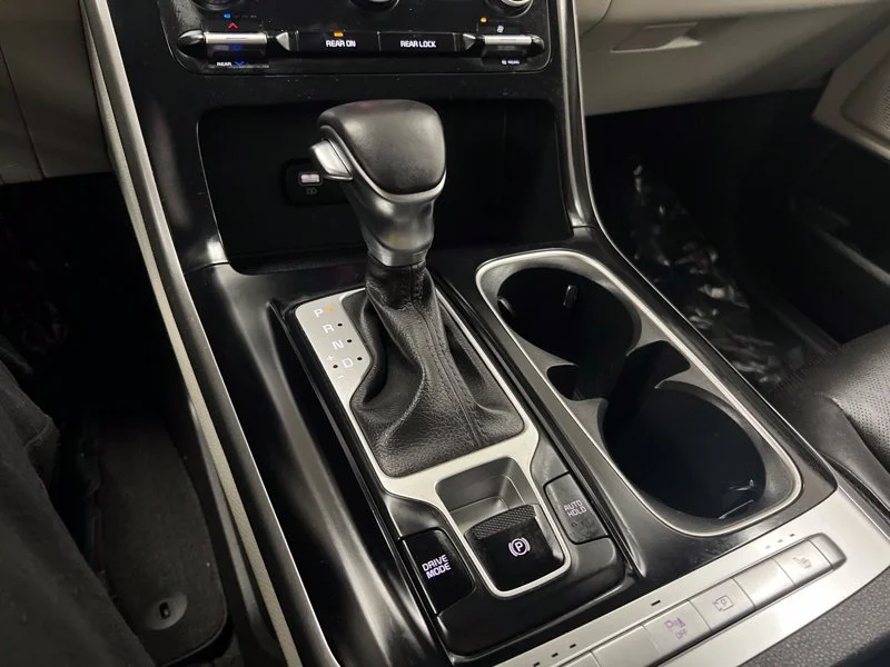 Used 2023 Blue Kia LX Seat Package image 29