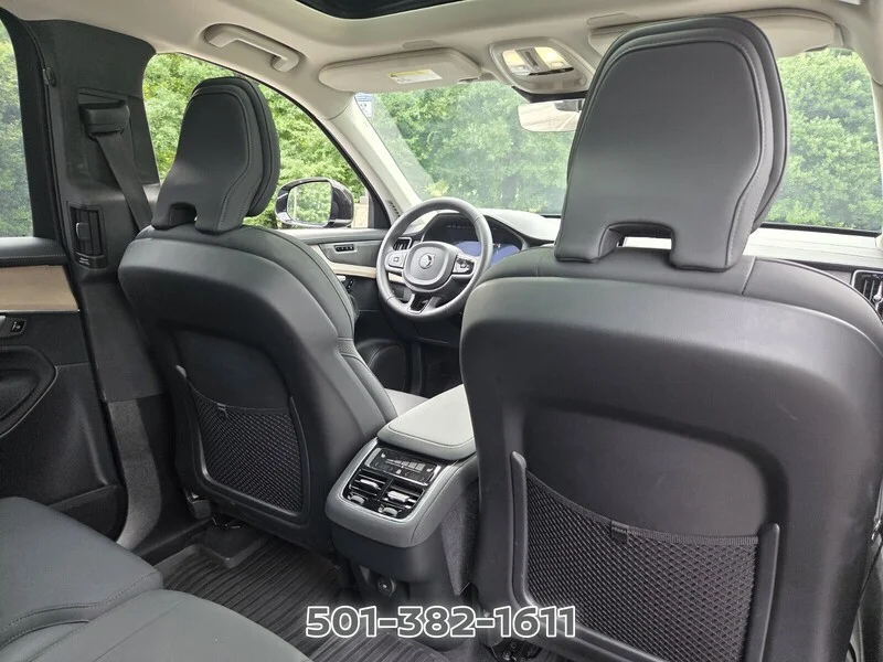 Used 2025 Onyx Black Metallic VOLVO 2025.5 B5 AWD PLUS 7-SEATER image 17