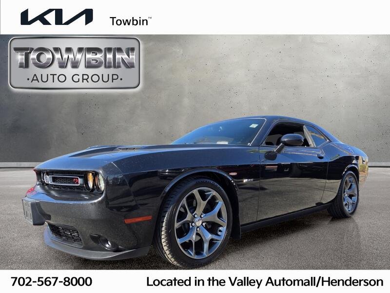 2015 Dodge Challenger R/T Plus's photo