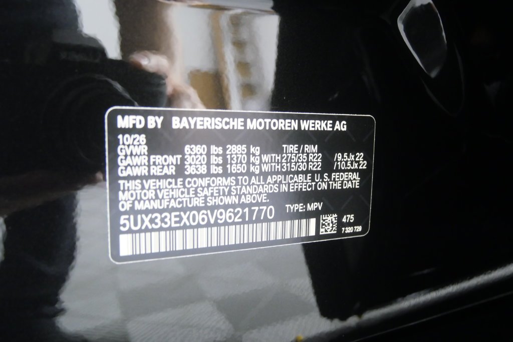 New 2027 Black Sapphire Metallic BMW xDrive40i image 26
