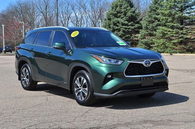 2024 Toyota Highlander Hybrid XLE