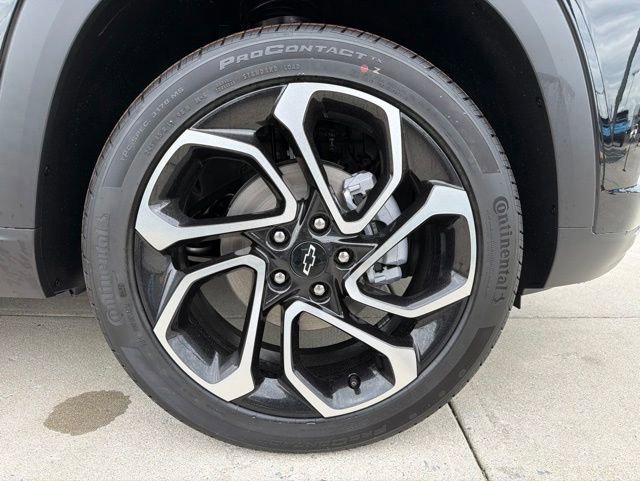 New 2026 Mosaic Black Metallic Chevrolet 2RS image 8