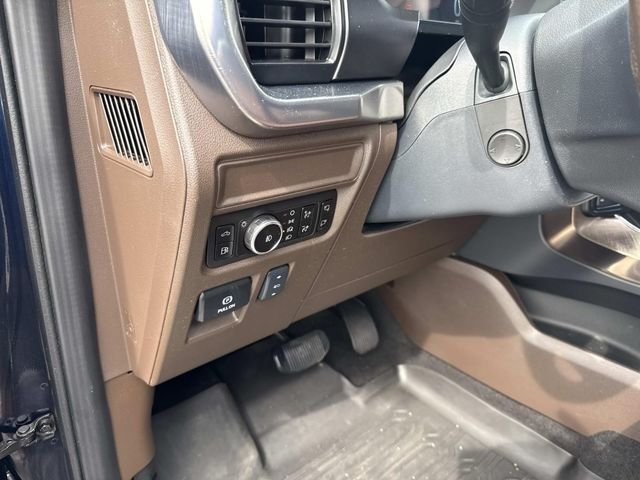 Used 2025 Antimatter Blue Metallic Ford King Ranch image 27