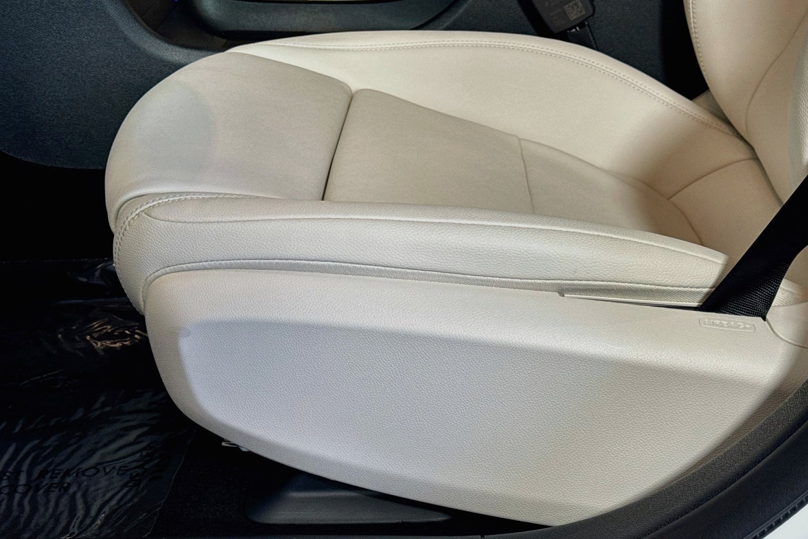 Used 2027 Polar White Mercedes-Benz CLA 250+ Electric image 17