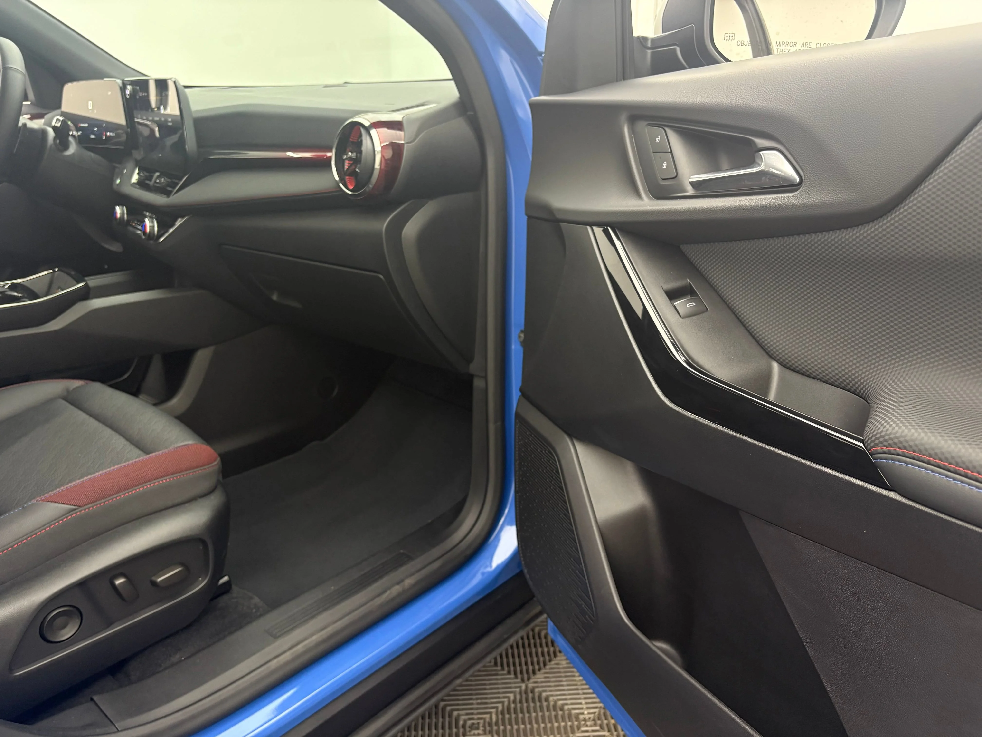 Used 2025 Reef Blue Metallic Chevrolet RS image 28