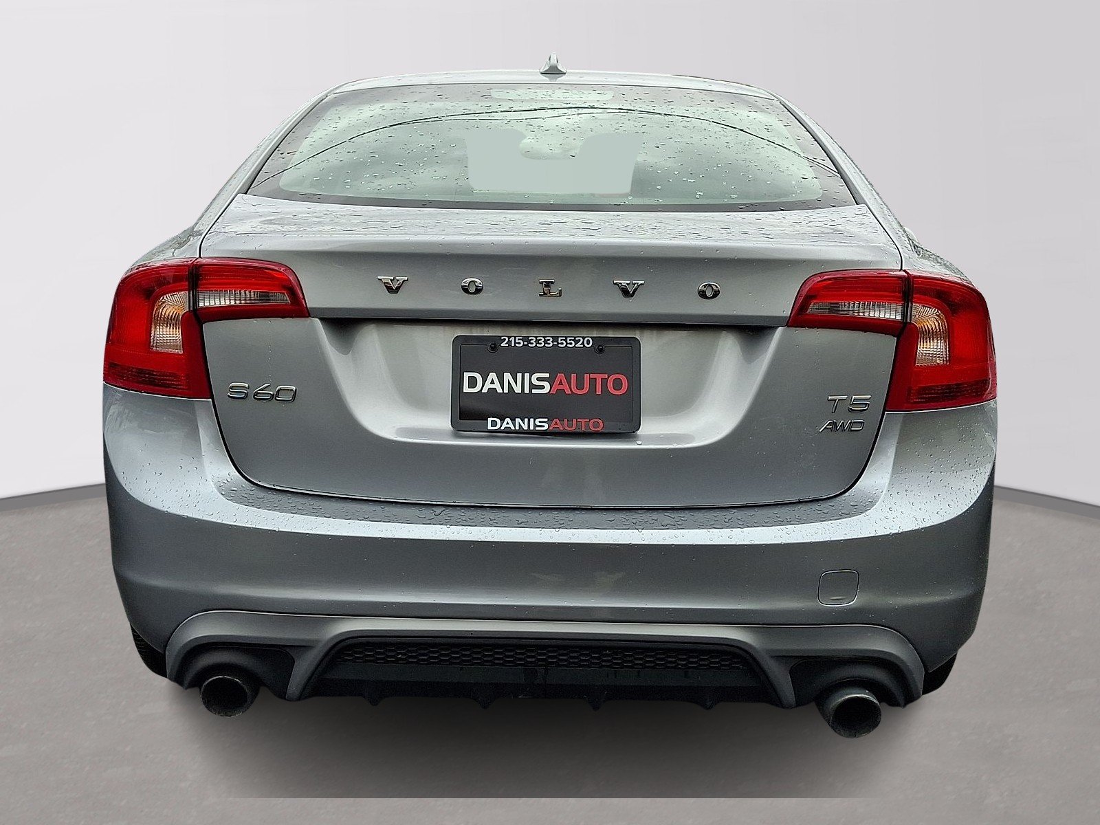 Used 2018 Electric Silver Metallic - 477 Volvo Dynamic image 5
