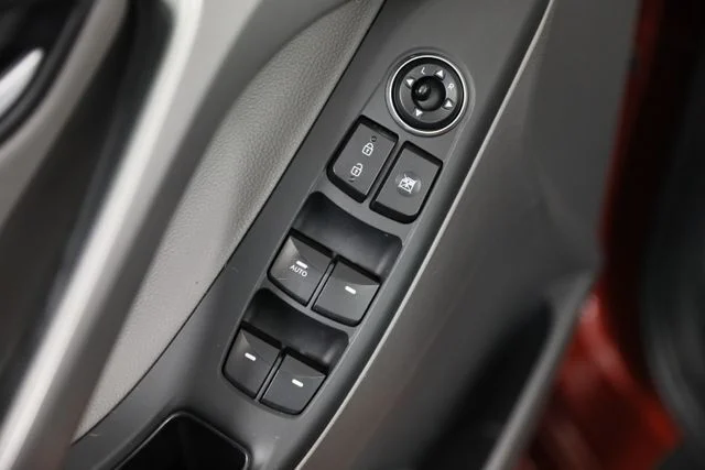 Used 2014 Red Hyundai Limited image 13