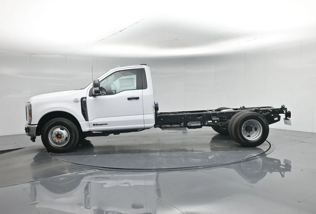 New 2026 White Ford XL image 23