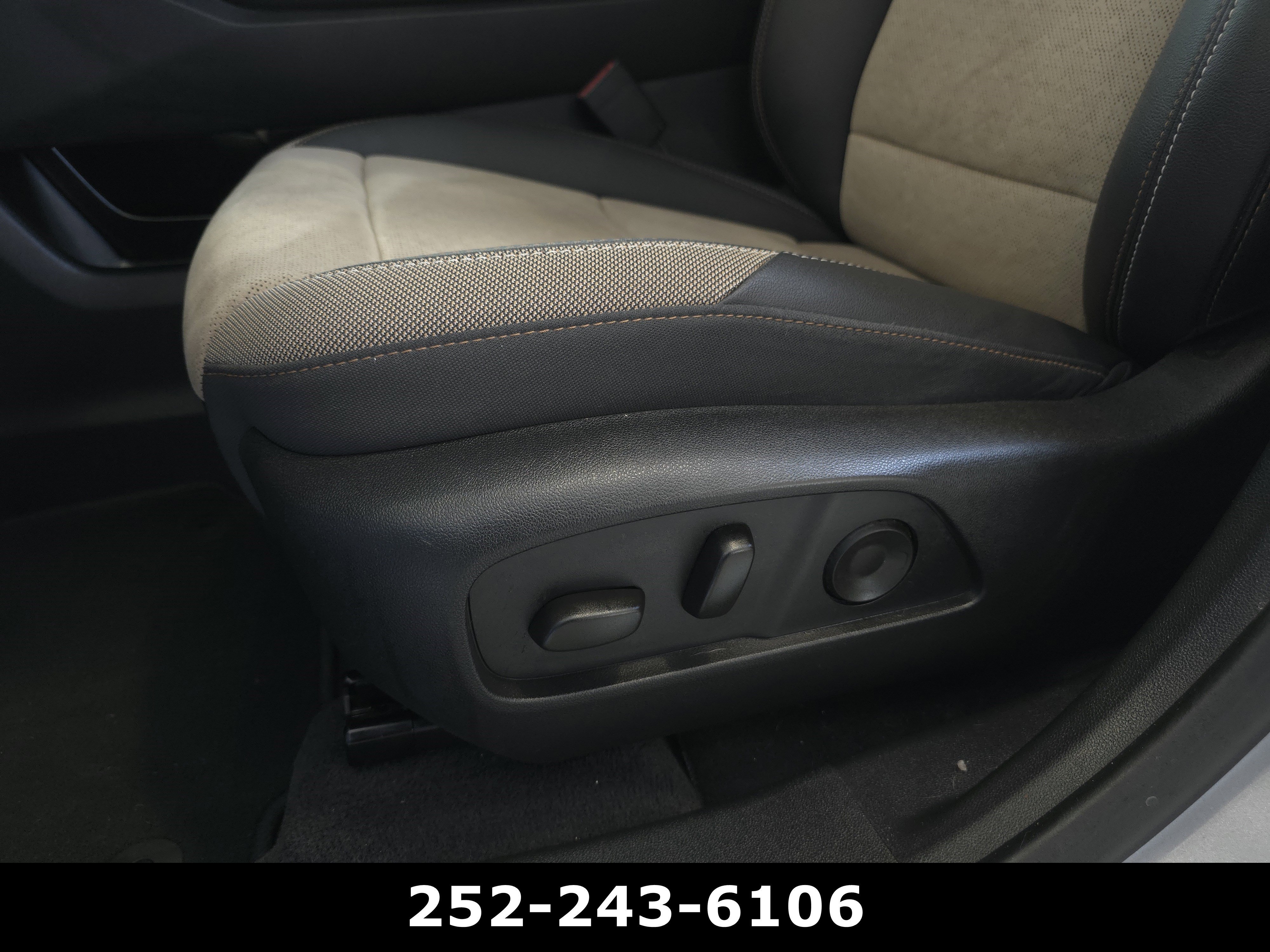 Used 2025 Sterling Gray Metallic Chevrolet FWD ACTIV image 11