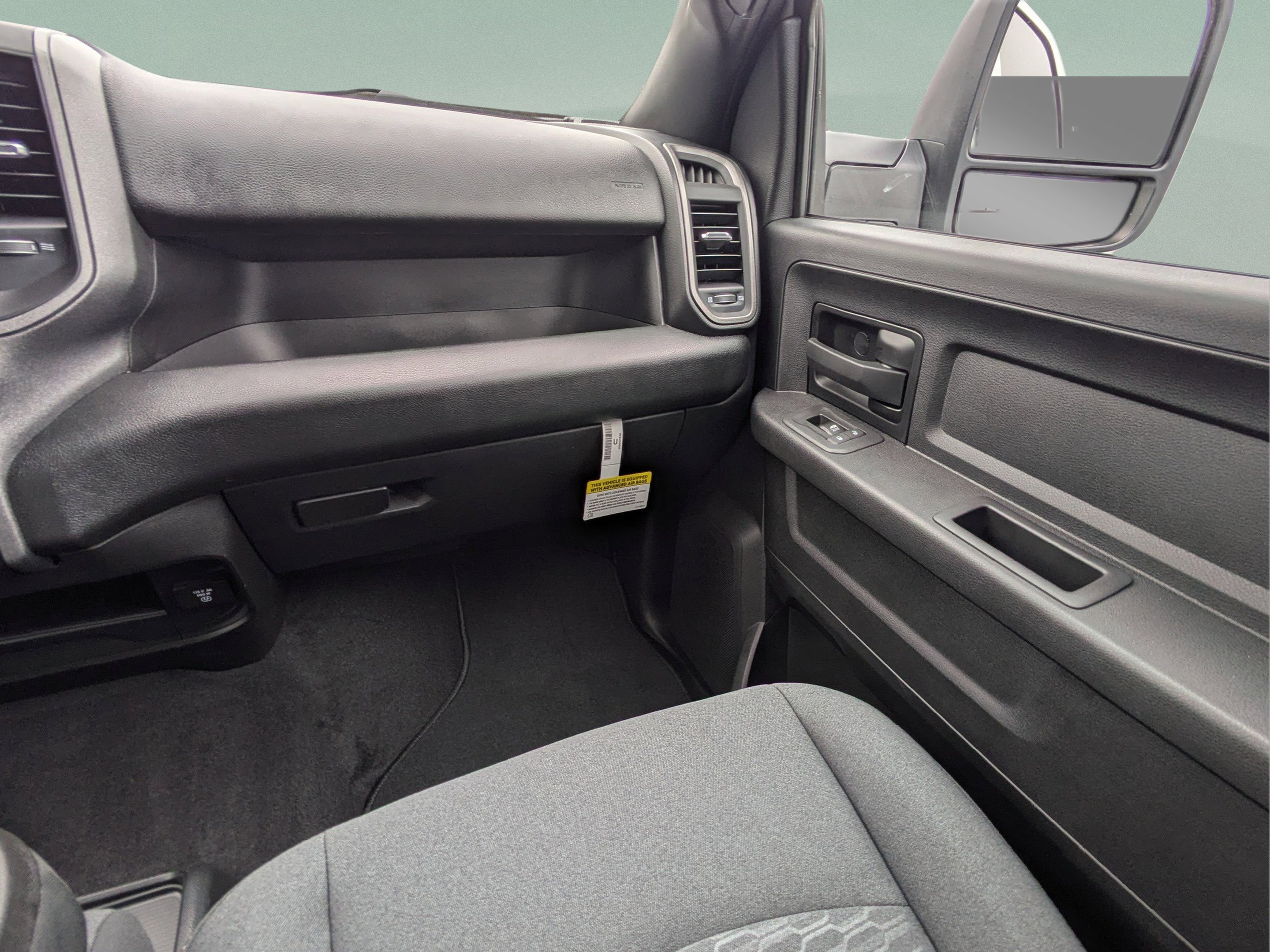 New 2026 Bright White Clearcoat RAM Tradesman image 17