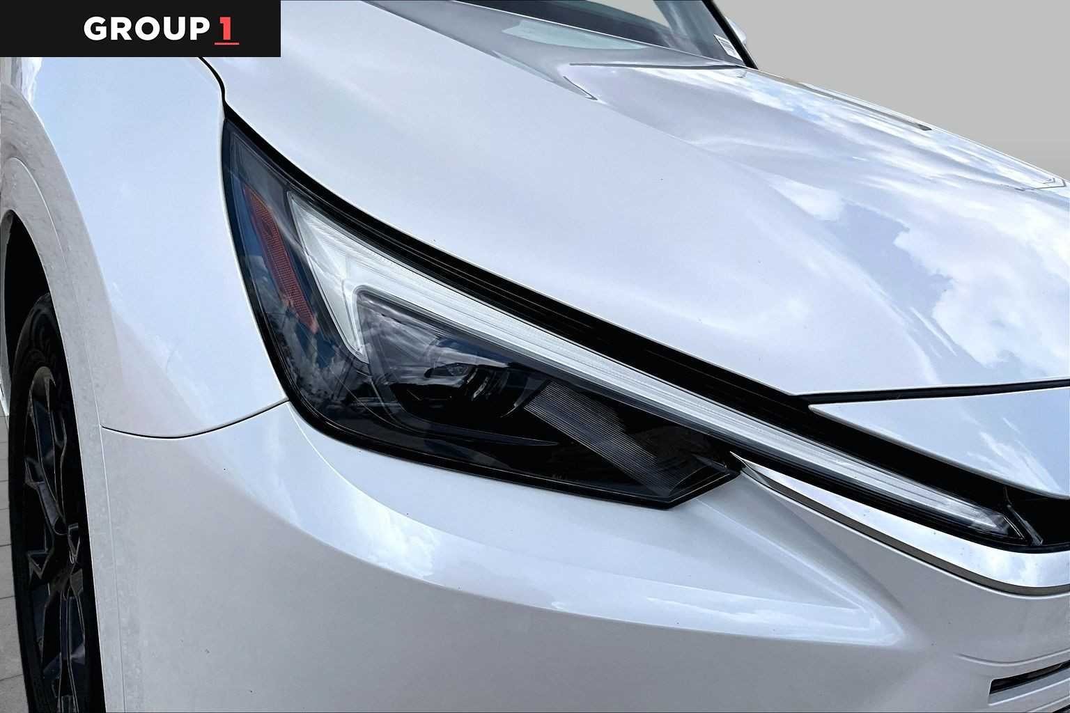 Certified Used 2024 WIND CHILL PEARL Lexus  image 25