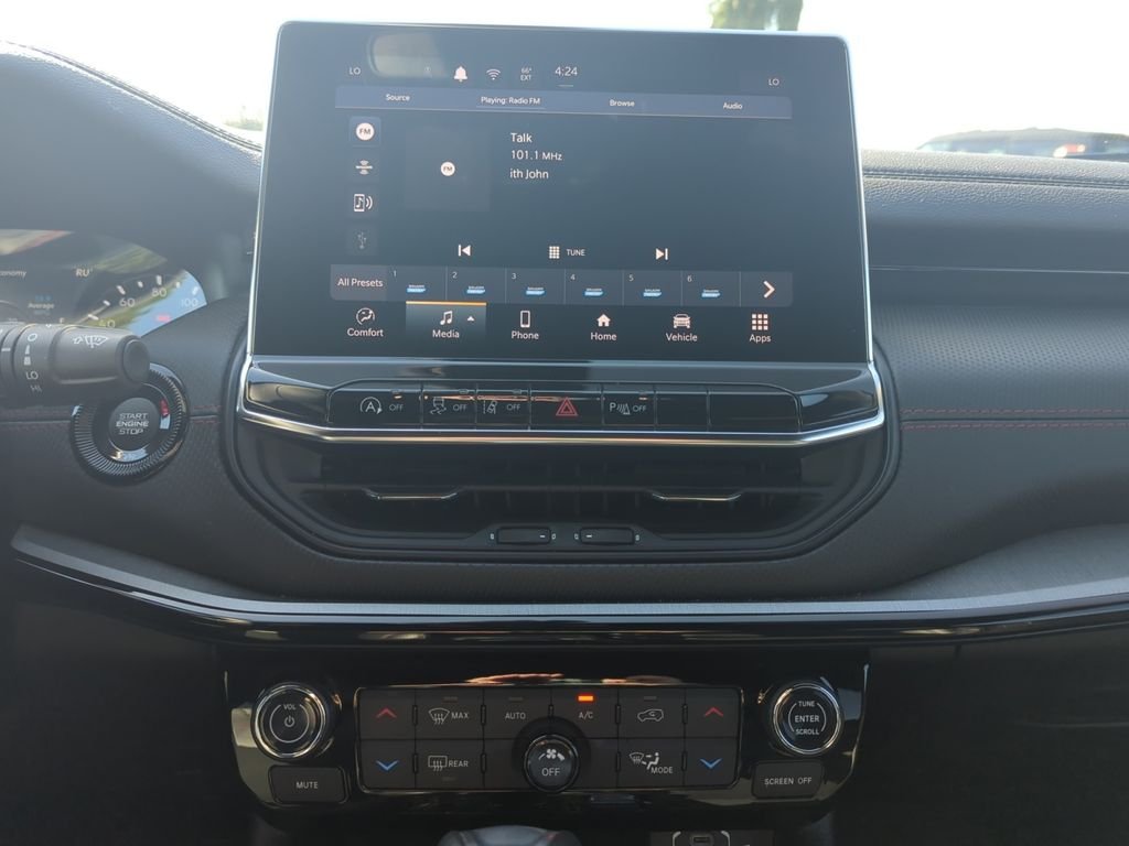 Used 2025 Red Jeep Trailhawk image 21