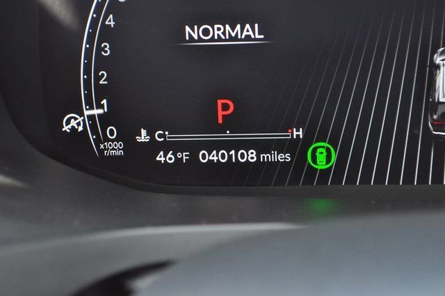 Used 2023 White Acura w/Technology Package image 30