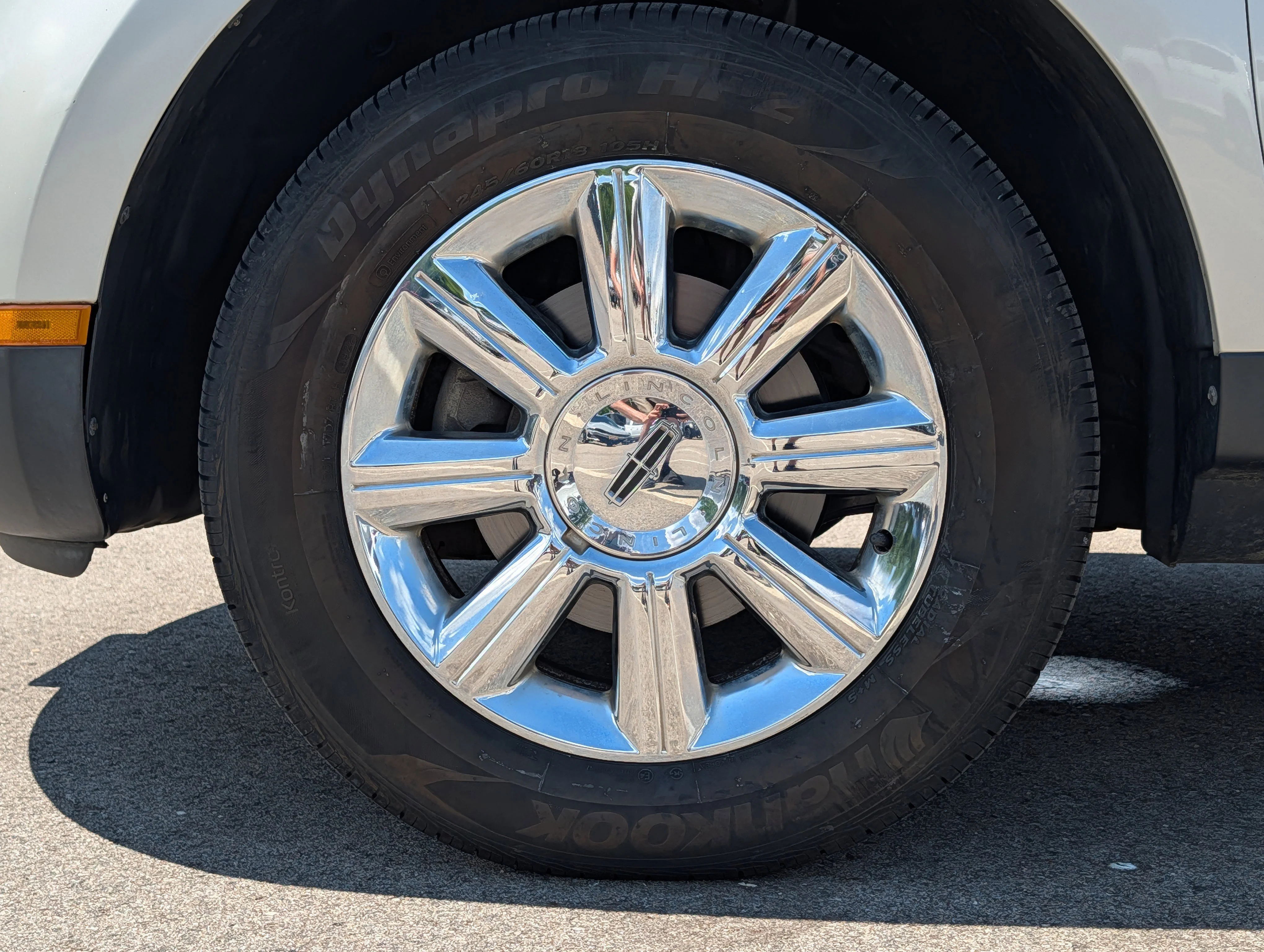 Used 2007 Pewter Metallic Lincoln  image 15