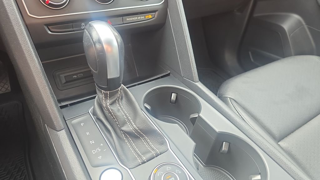 2022 Volkswagen Atlas SE - Photo 22