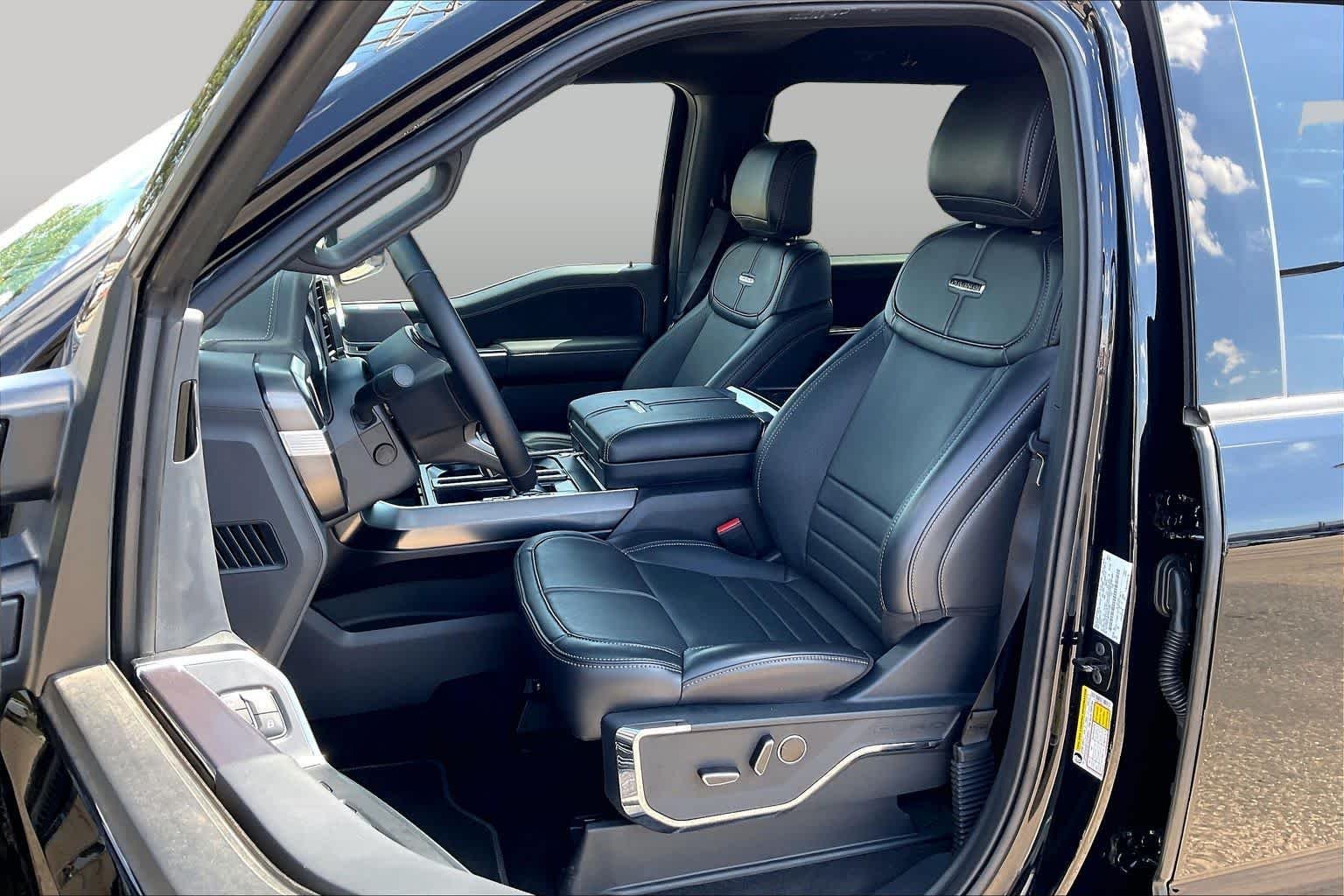 2026 Ford F-150 Platinum - Photo 9