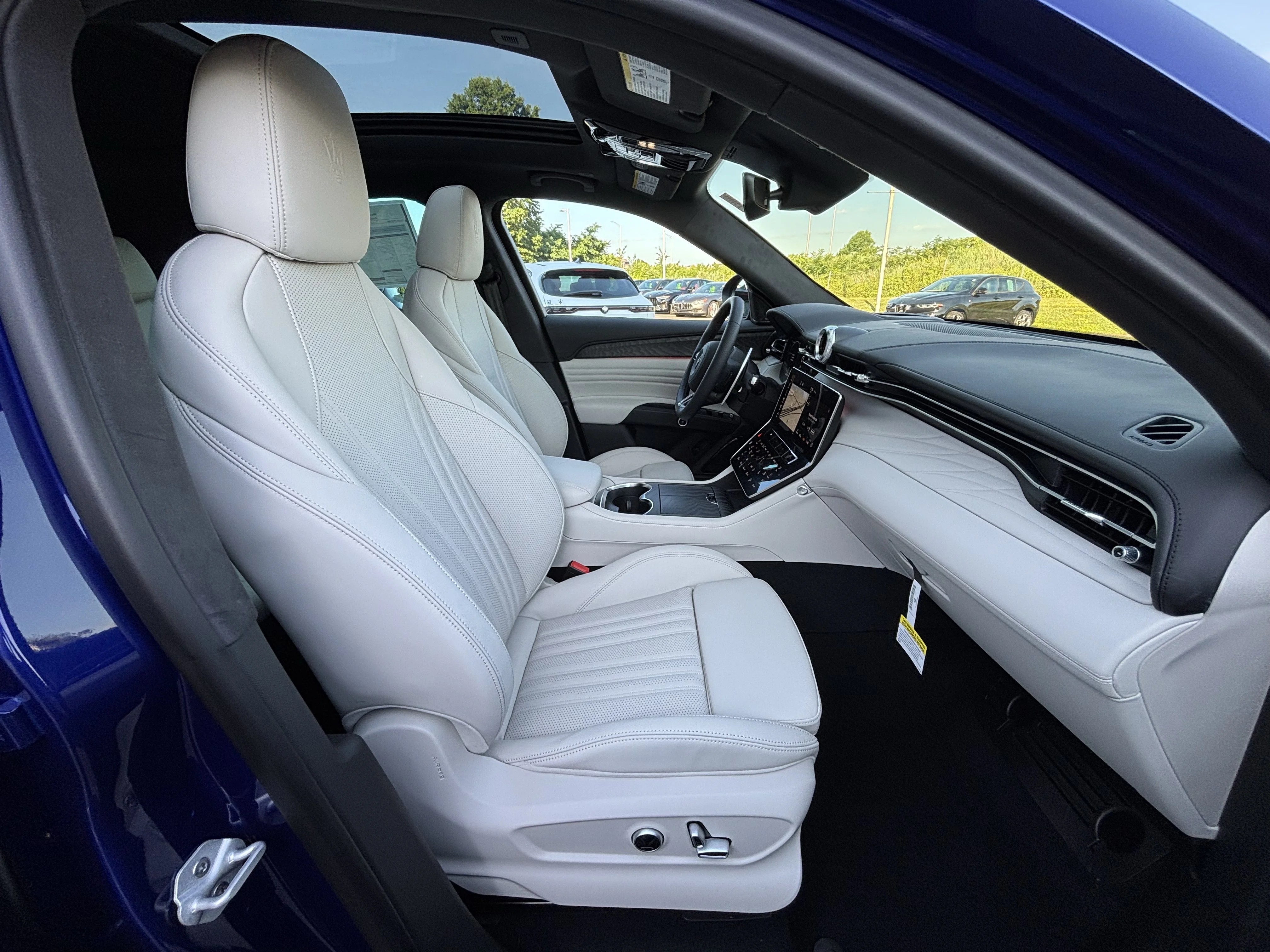 New 2026 BLU INTENSO Maserati Modena image 38