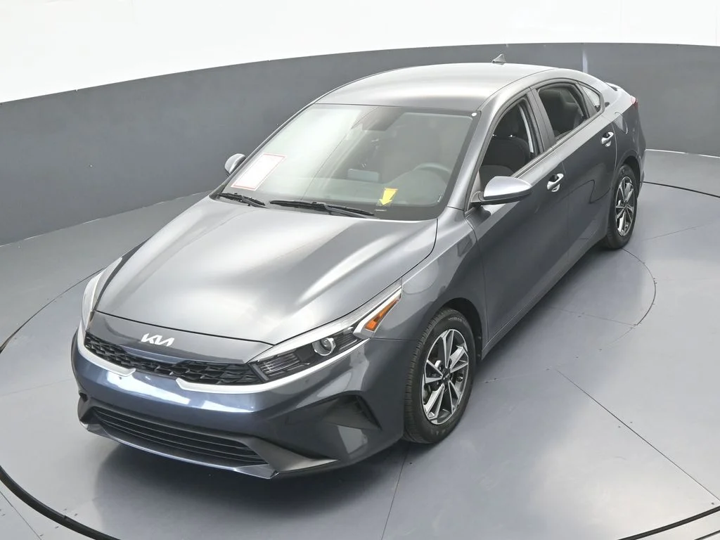 Used 2023 Gravity Gray Kia LXS image 39