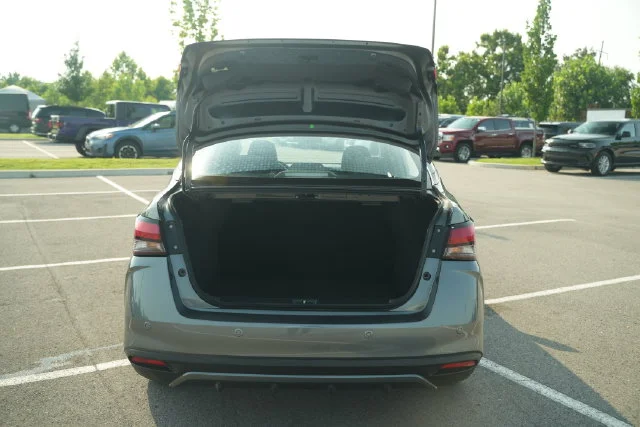 Used 2025 Gray Nissan 1.6 SV image 16