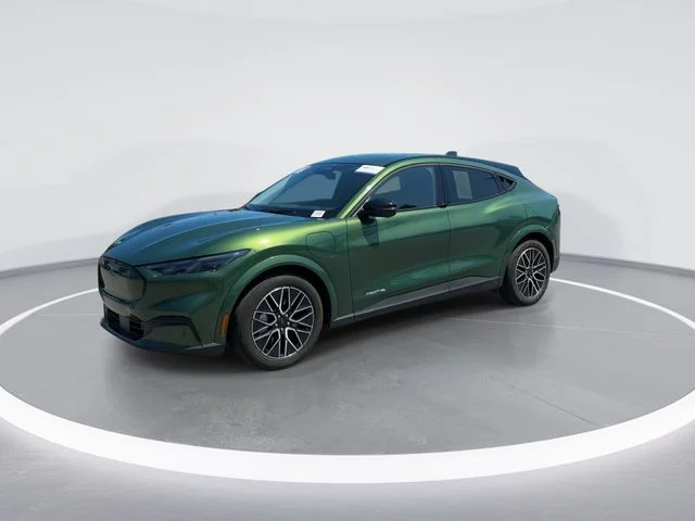 Used 2025 Green Ford Premium image 2