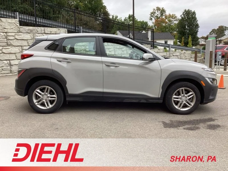2023 Hyundai Kona SE - Photo 8