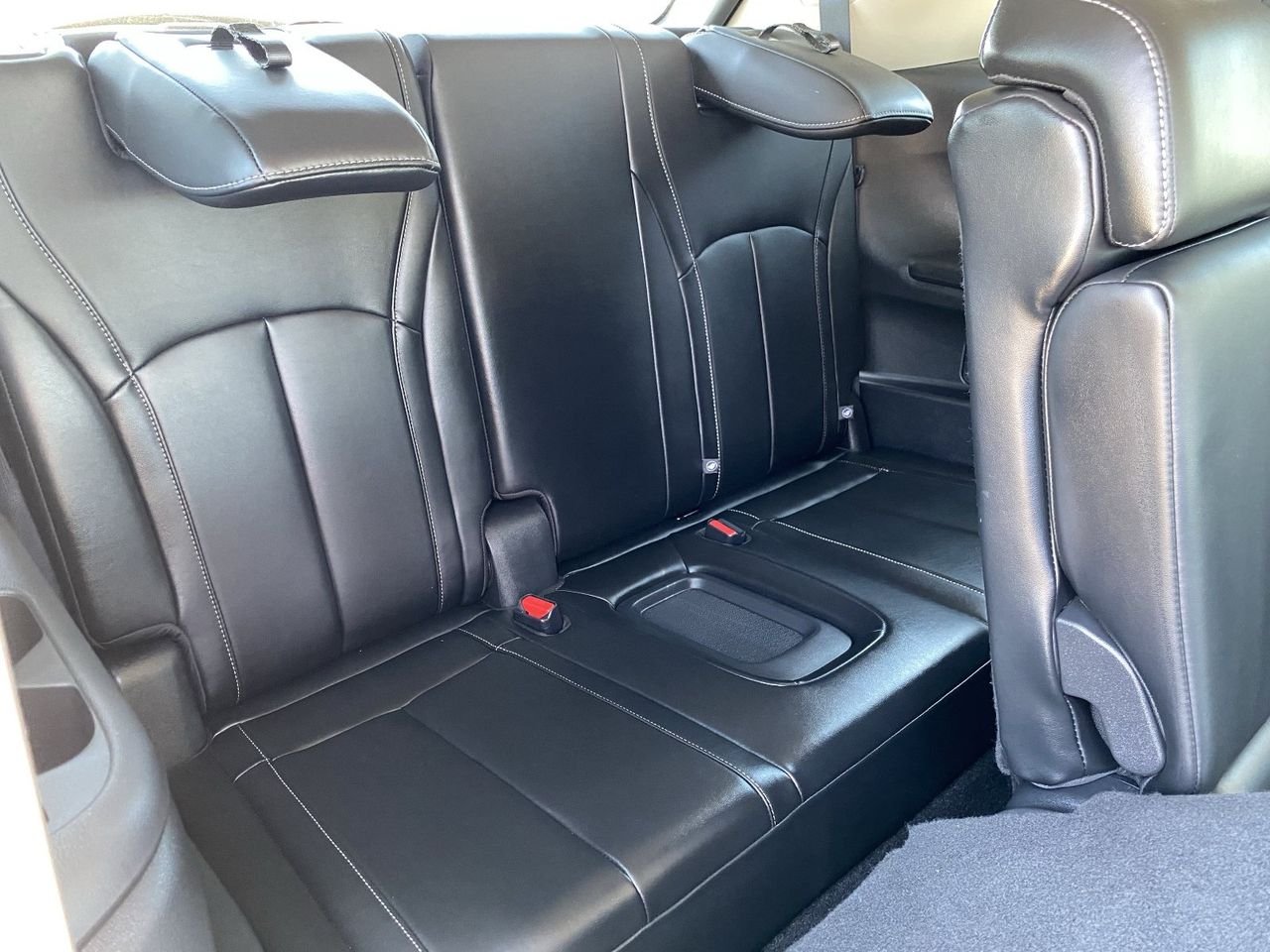 Certified Used 2026 Mineral Black INFINITI LUXE image 13