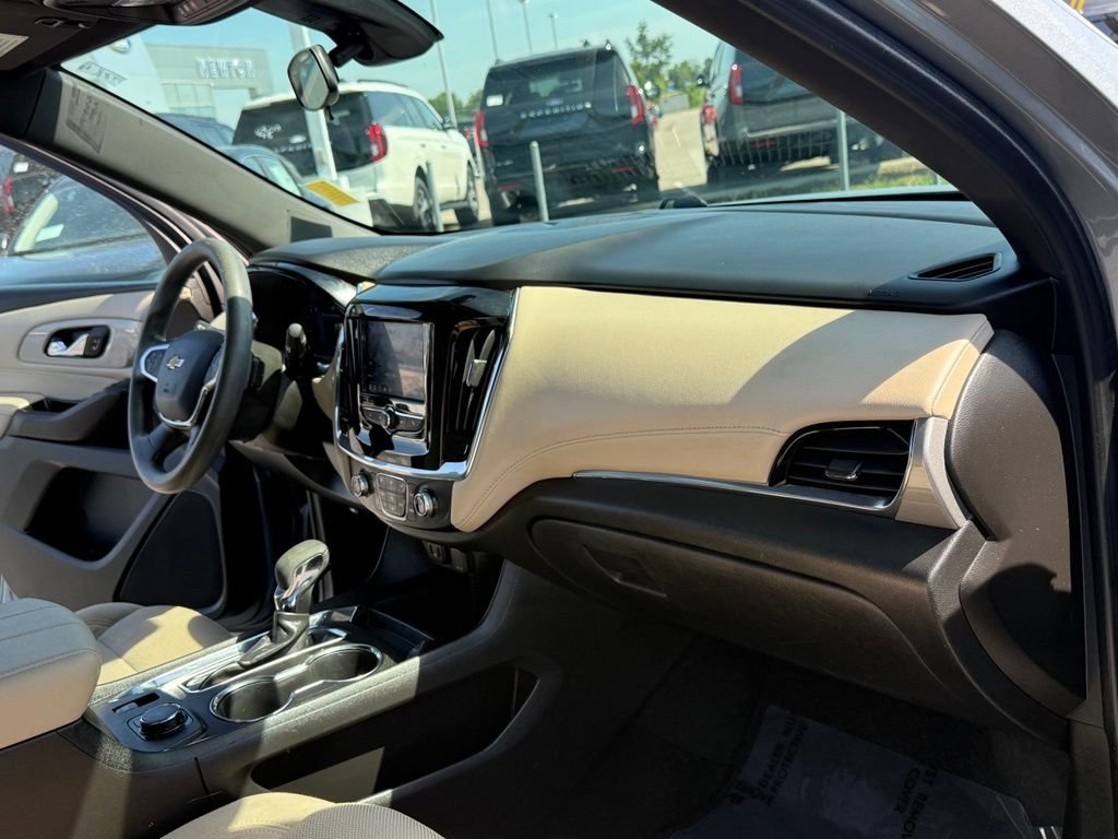 Used 2023 Gray Chevrolet LS image 16