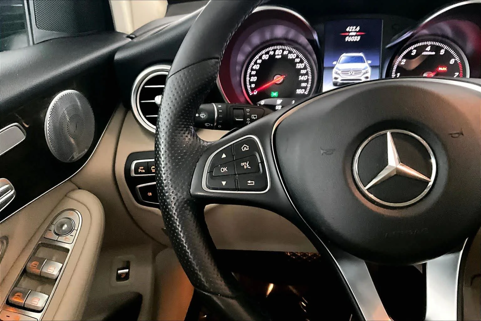 Used 2018 Black Mercedes-Benz GLC 300 image 24