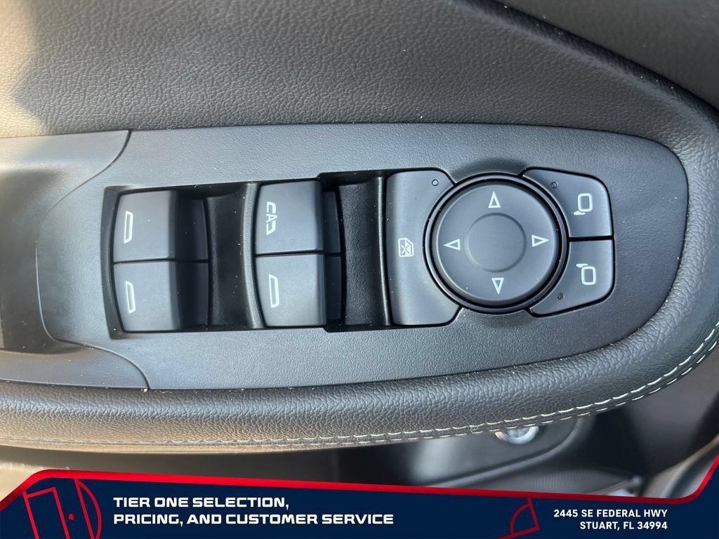 Used 2023 EBONY TWILIGHT METALLIC Buick Essence image 13
