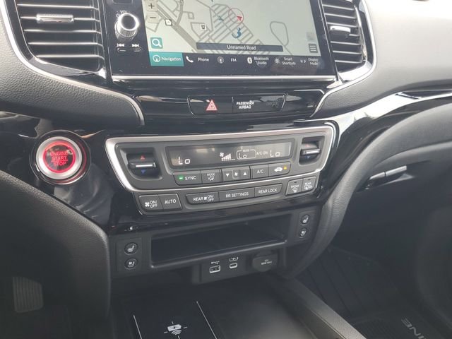 New 2026 Sonic Gray Pearl Honda Black Edition image 25