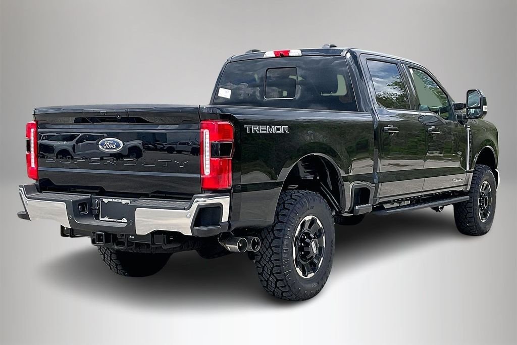 New 2026 Ford Super Duty F-250 Lariat 4D Crew Cab