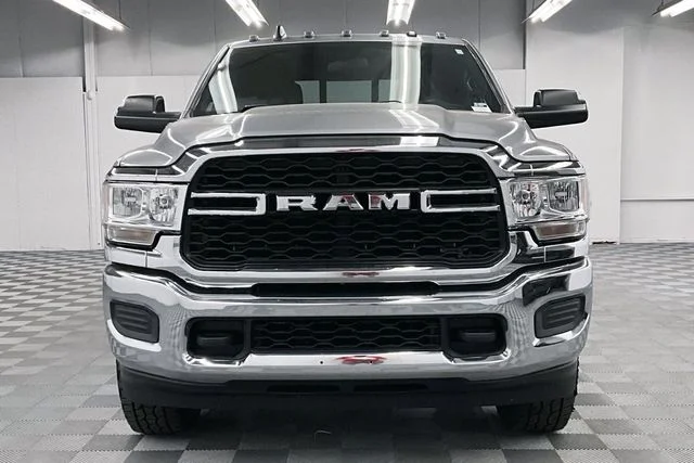 Used 2021 Billet Silver Metallic Clearcoat Ram Tradesman image 4