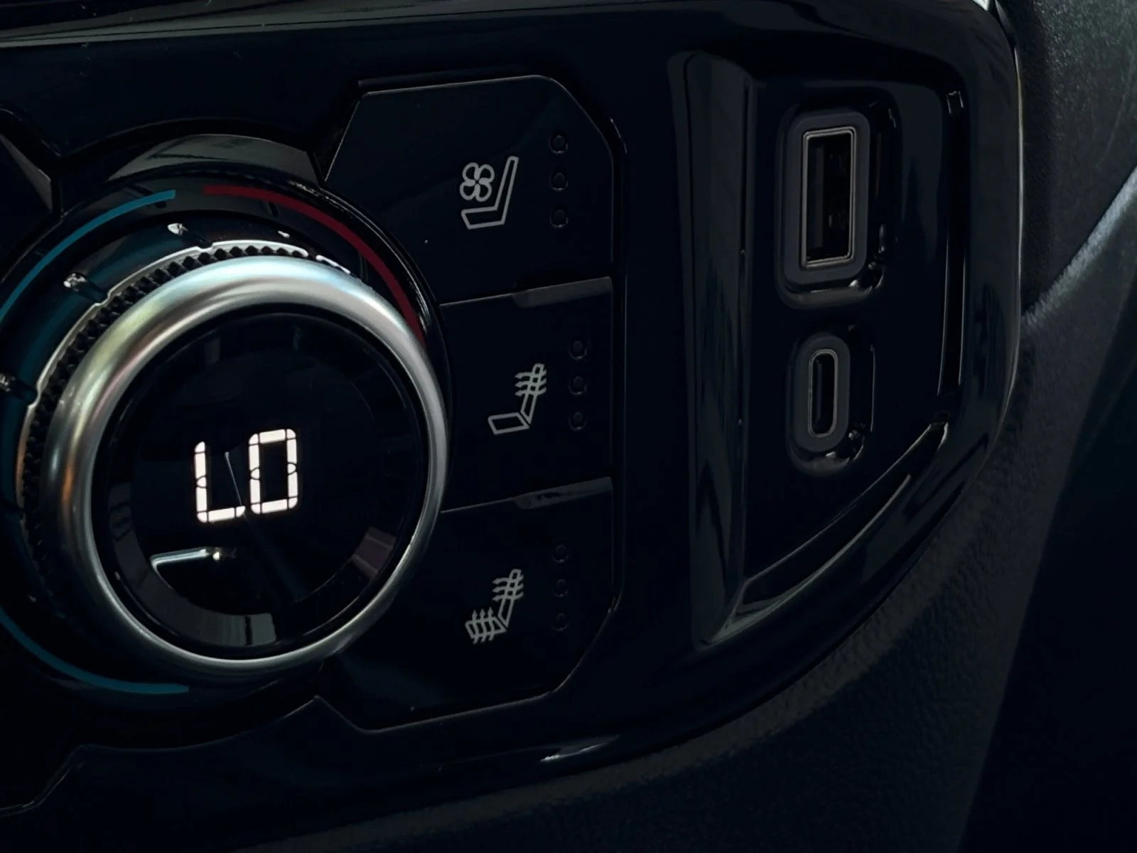 New 2026 Summit White GMC SLT image 21